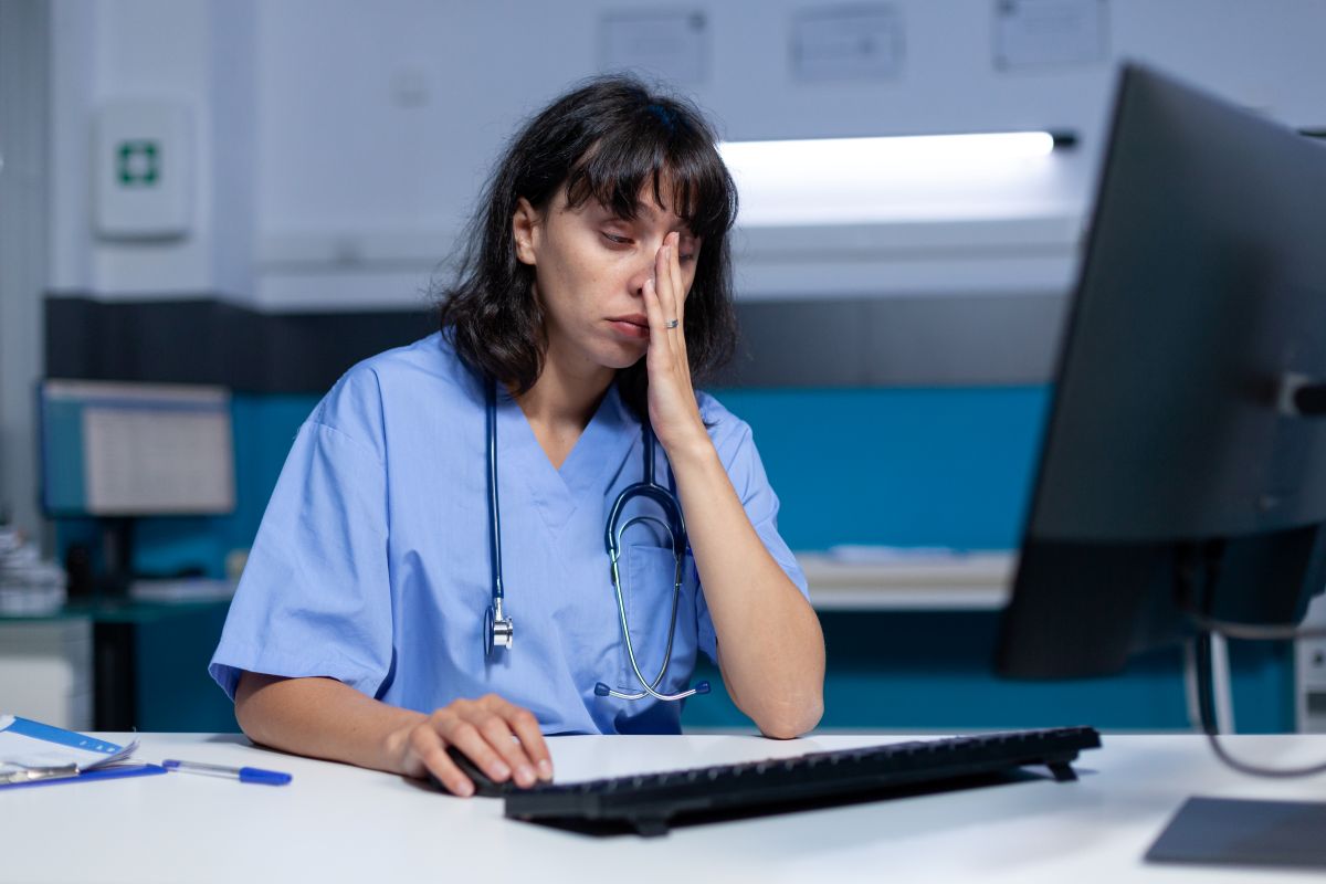 A nurse supervisor struggles to hire new staff due to candidate drop-off.
