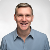 elliott-s-bio-image