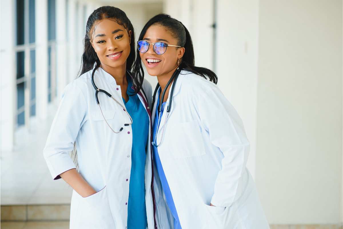 What to Expect at a Nursing Pinning Ceremony
