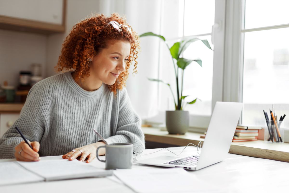 Nursing student taking online classes